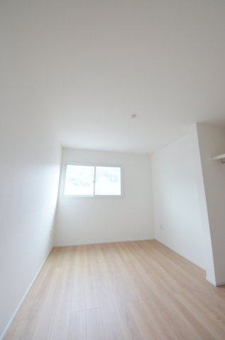 中野二丁目の洋室|全居室収納スペース有、お部屋が広く綺麗に使えます