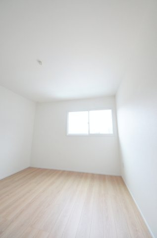 中野二丁目の洋室|全居室収納スペース有、お部屋が広く綺麗に使えます