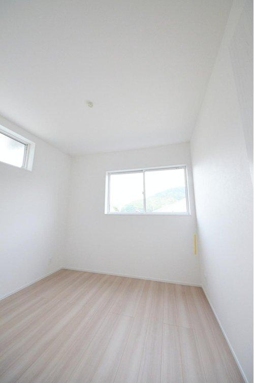 真亀5丁目のその他|全居室収納スペース有、お部屋が広く綺麗に使えます