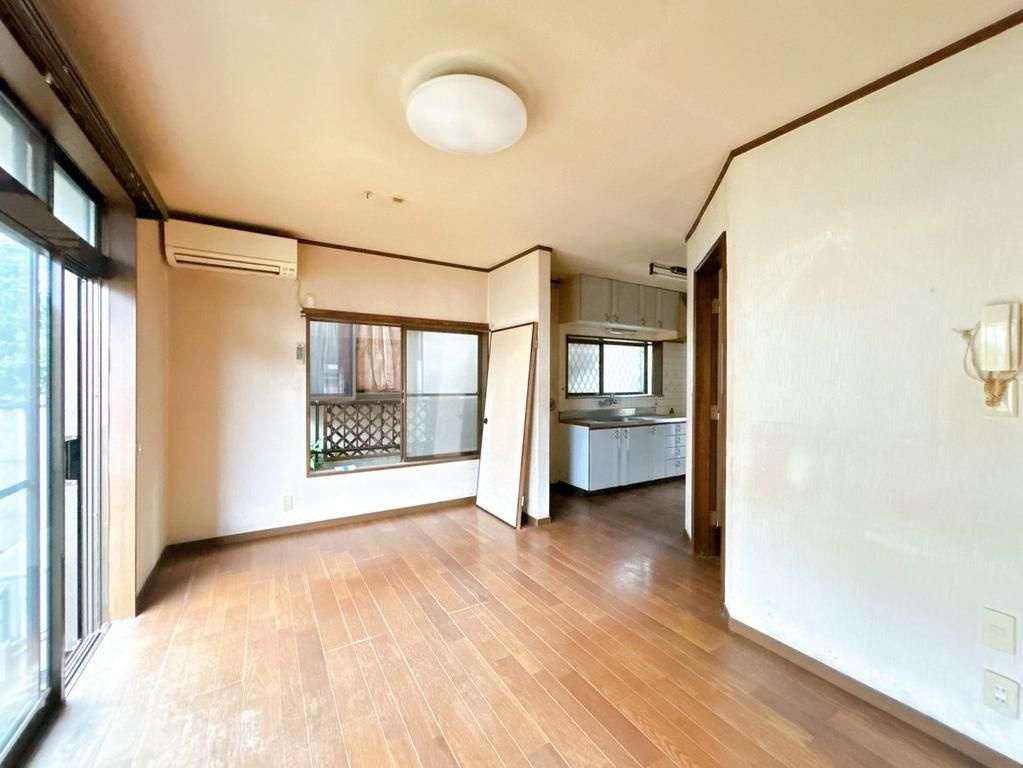 飯能市中山　中古戸建の居間・リビング
