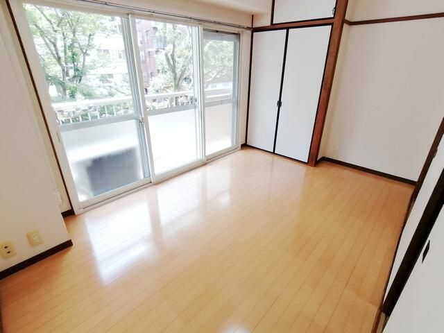 町田ビルの居間・リビング|
※写真は建物の標準的な設備になります。
現況と異なる場合、現況を優先いたします。