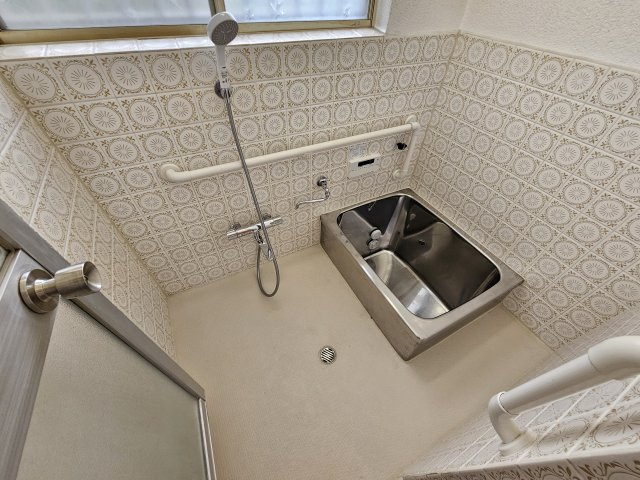 三木市西自由が丘戸建の浴室