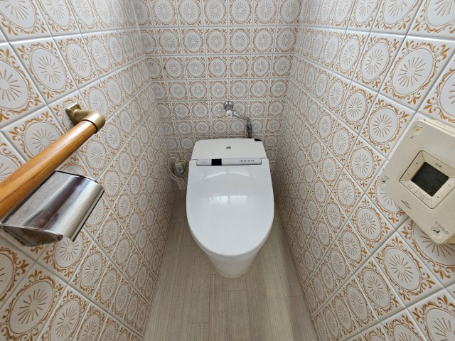 三木市西自由が丘戸建のトイレ