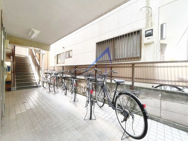 ミリオンコート西新井のその他共用部分|駐輪場です。