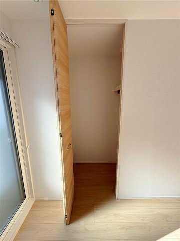 西宮市宮西町のアパートの収納