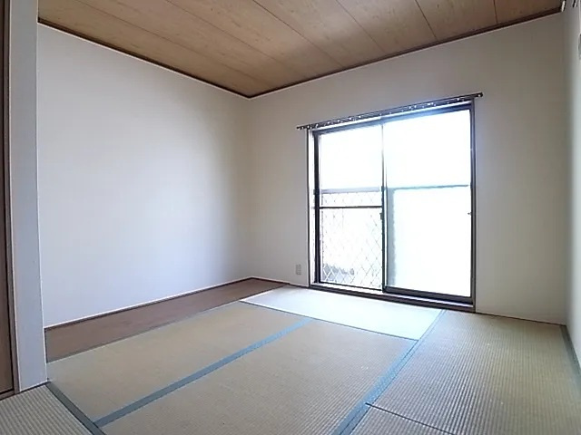 芦屋市西蔵町のアパートの和室