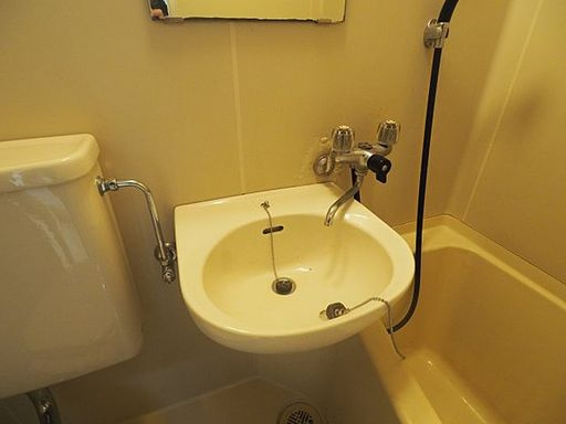 神戸市東灘区西岡本５丁目の賃貸マンションの洗面所