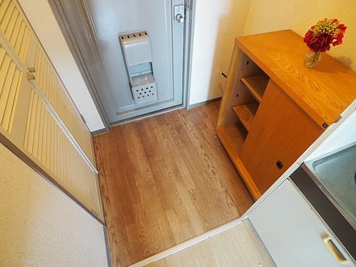 神戸市東灘区西岡本５丁目の賃貸マンションの玄関