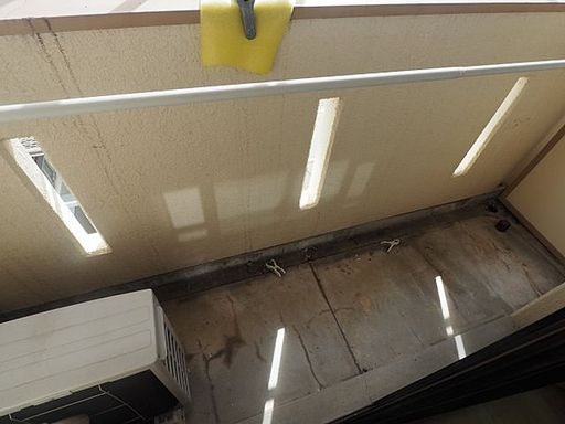 神戸市東灘区西岡本５丁目の賃貸マンションのバルコニー