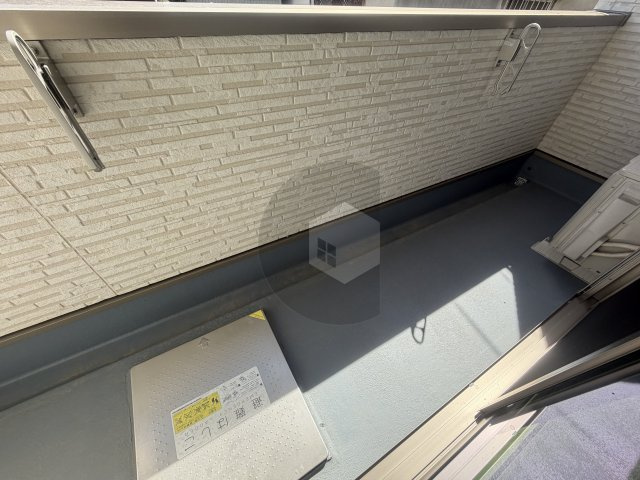 ロイヤルハイツ俊徳道のバルコニー