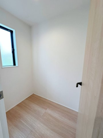 佐伯区美鈴が丘西4丁目の子供部屋|1.5帖のフリースペース☆
書斎やファミリークローゼット、物置としても活用できます！