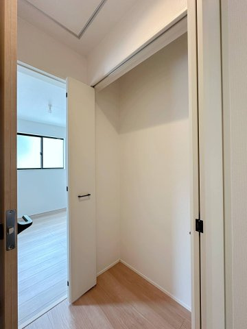 佐伯区美鈴が丘西4丁目の収納|2階廊下収納