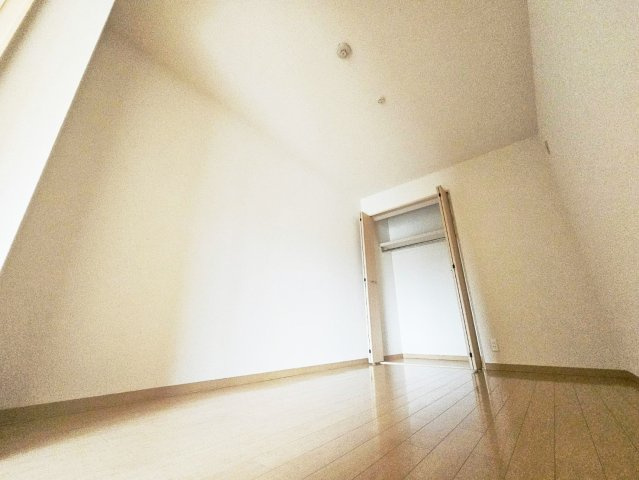 ハーヴェスト染地台の洋室