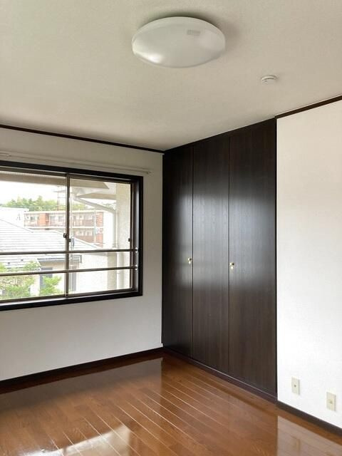 菅田町戸建の寝室