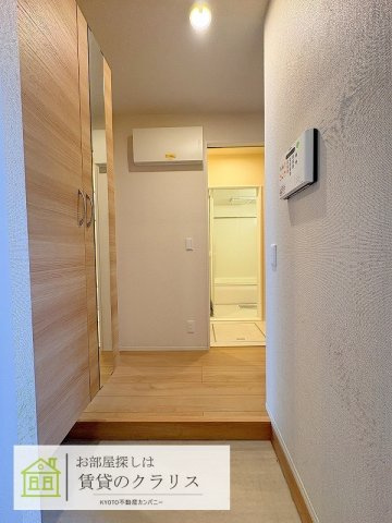 ベルフィールド西京極 西棟の玄関