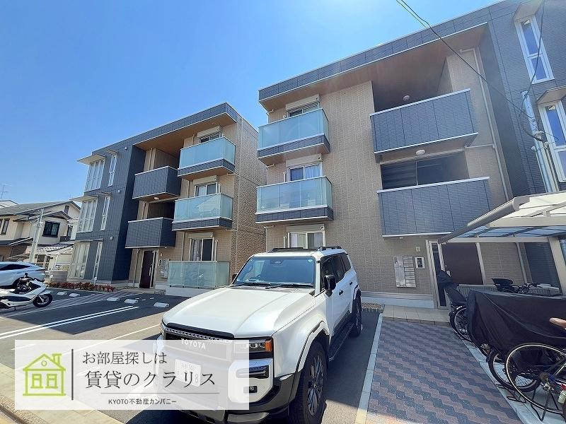 ベルフィールド西京極 西棟の外観