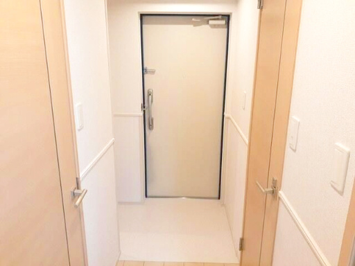 グランベルグの玄関