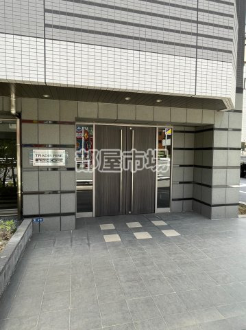 TRADIS RISE 錦糸町 のエントランス