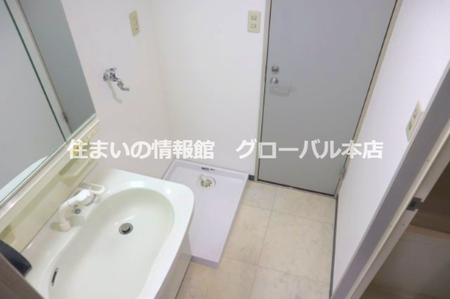 ヒュース板橋本町の独立洗面台|独立洗面台あり、毎朝おしゃれに忙しい女性の方におすすめです