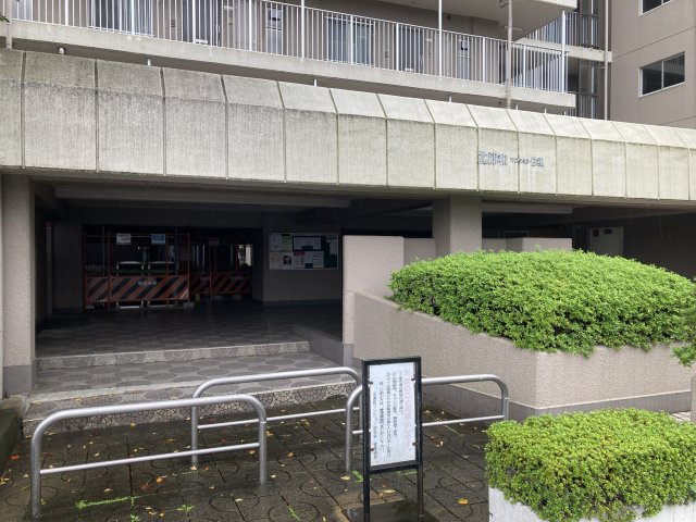 日商岩井北浦和マンションB棟のエントランス|B棟のエントランス