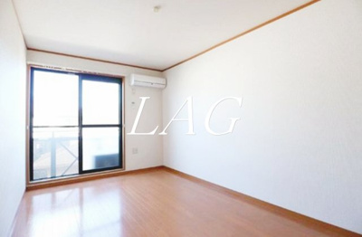 【居間・リビング】 | フレア・プランドールＢ | 洋室のお部屋です。