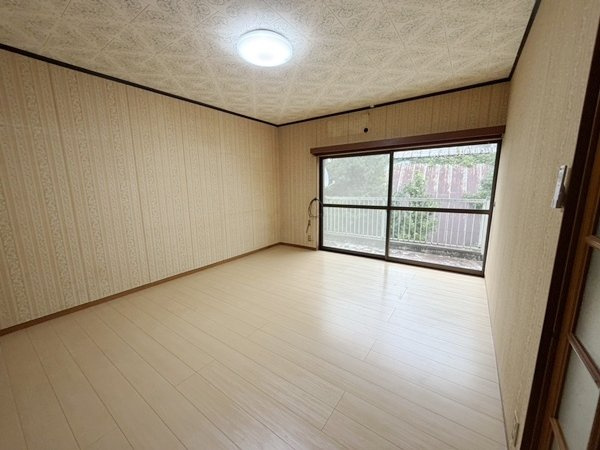 細江町中川戸建ての居間・リビング