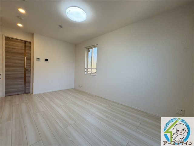 シャルマン　ヴィオラの寝室|※類似部屋