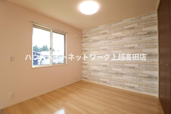 シェノン子安の洋室|洋室4.7帖