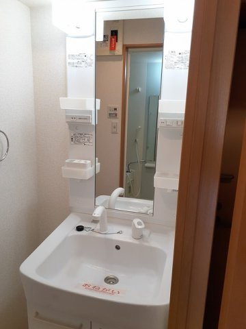 スプリングウィンドⅡの洗面所|広い洗面スペースです★