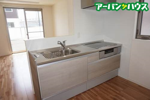 ＲＡＩＮＢＯＷ中島Ｂ棟のキッチン