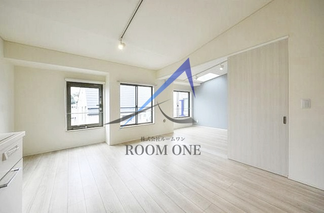 グランエッグス経堂の居間・リビング|洋室のお部屋です。