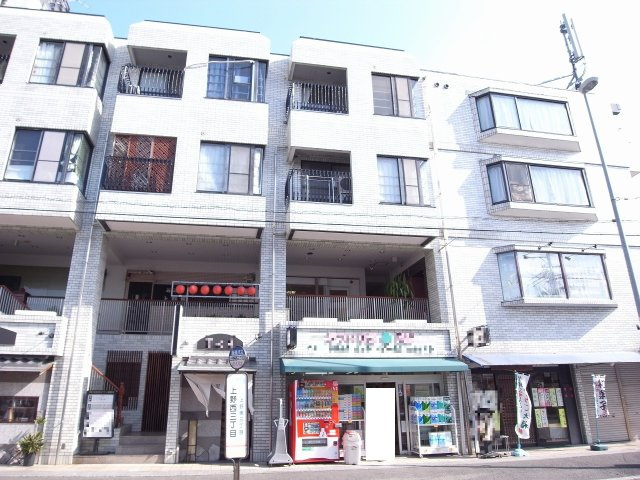 豊中市上野東３丁目の店舗一部