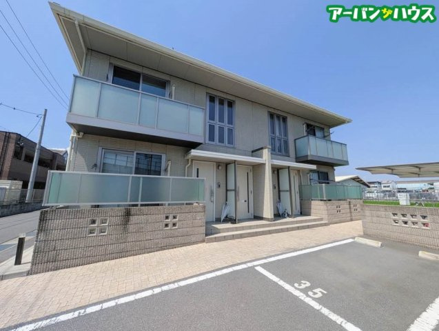 RAINBOW中島 D棟の外観