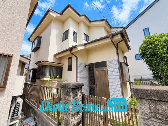 中古戸建て　あきる野市牛沼の外観|☆リフォーム前写真☆ ※空はCG加工しています。 (2026年9月撮影)