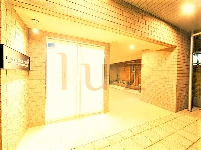 エストゥルース横濱吉野町の外観