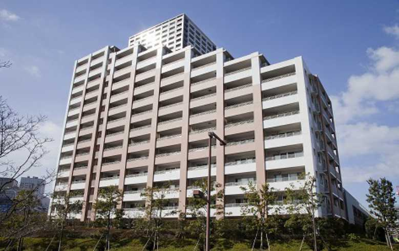 ラゾーナ川崎レジデンスライトウイングの外観