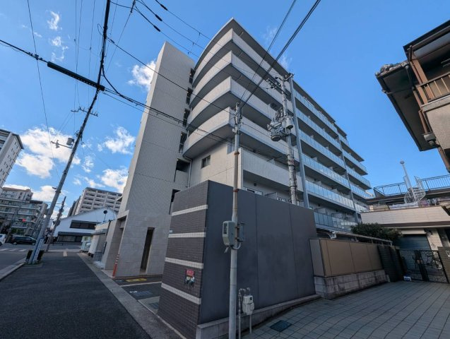 クレア・ド・ルーン伊丹の外観