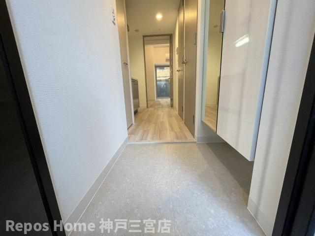 エスリード神戸三宮の玄関