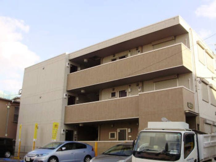 ドルチェ伊勢町の外観