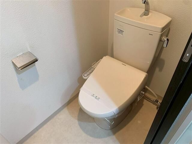 レオンコンフォート北浜のトイレ