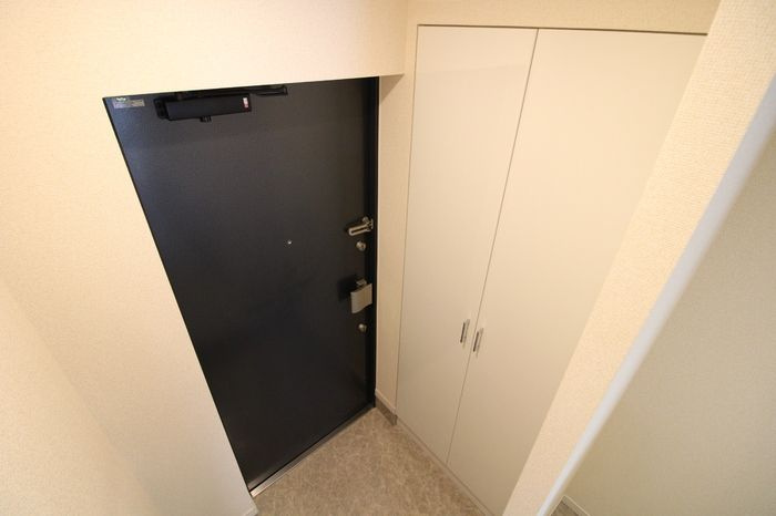 UTステージ横浜吉野町の玄関