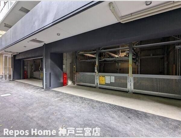 エスリード神戸三宮ヒルズの駐車場