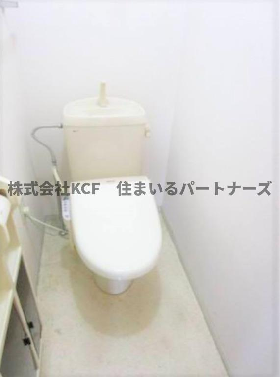 ファミールのトイレ|落ち着いた色調のトイレです