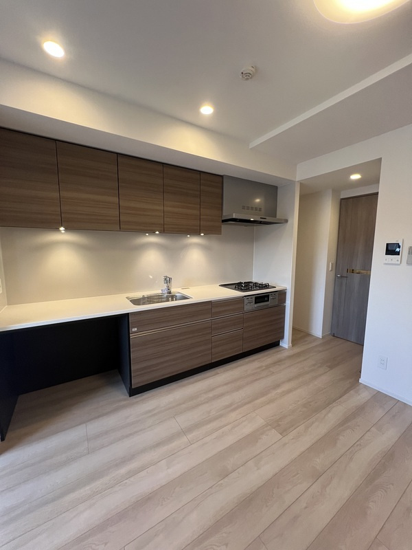 クレストコート北千住レジデンスのキッチン