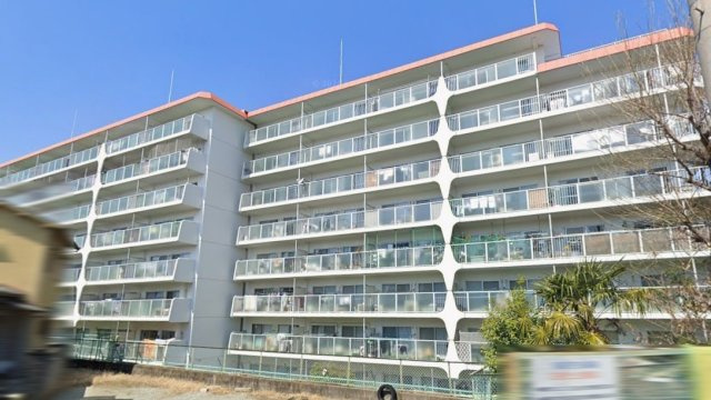 豊中緑ヶ丘サンハイツＢ棟の外観