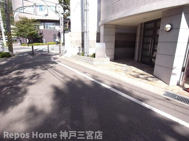 WELLBEAR新神戸のエントランス