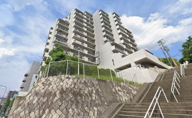 緑地東ロイヤルマンションの外観