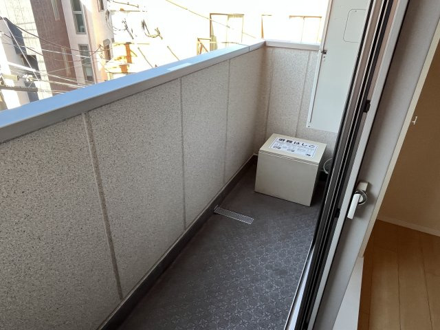 メゾン白樺中野坂上Ｓ棟のバルコニー