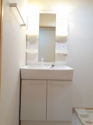 【独立洗面台】 | キートス | 独立洗面台、朝の身支度には欠かせません