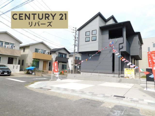 名古屋市緑区藤塚１丁目の新築一戸建の前面道路含む現地写真|☆１号棟☆　　いつでも見学できます♪（お問合せ当日、平日、水曜、夜間でもＯＫ）　長期優良住宅♪　角地！　敷地５２．３２坪！　駐車並列３台可！　共働き世代の「あったら嬉しい」を詰め込んだ邸宅♪